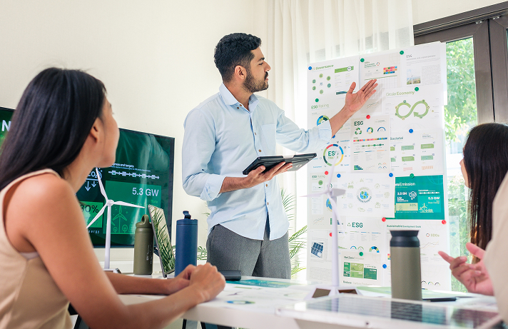 shutterstock_2479302563